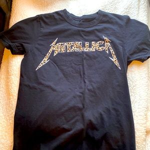 🤘🏼 WOMENS METALLICA TEE 🤘🏼